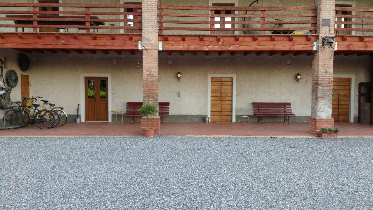 La Cascinetta Bed & Breakfast Passirano Bagian luar foto
