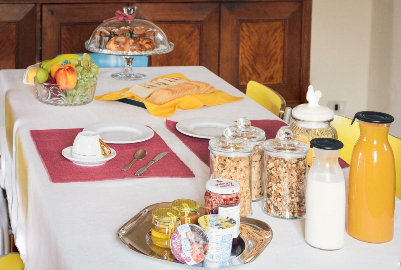 La Cascinetta Bed & Breakfast Passirano Bagian luar foto